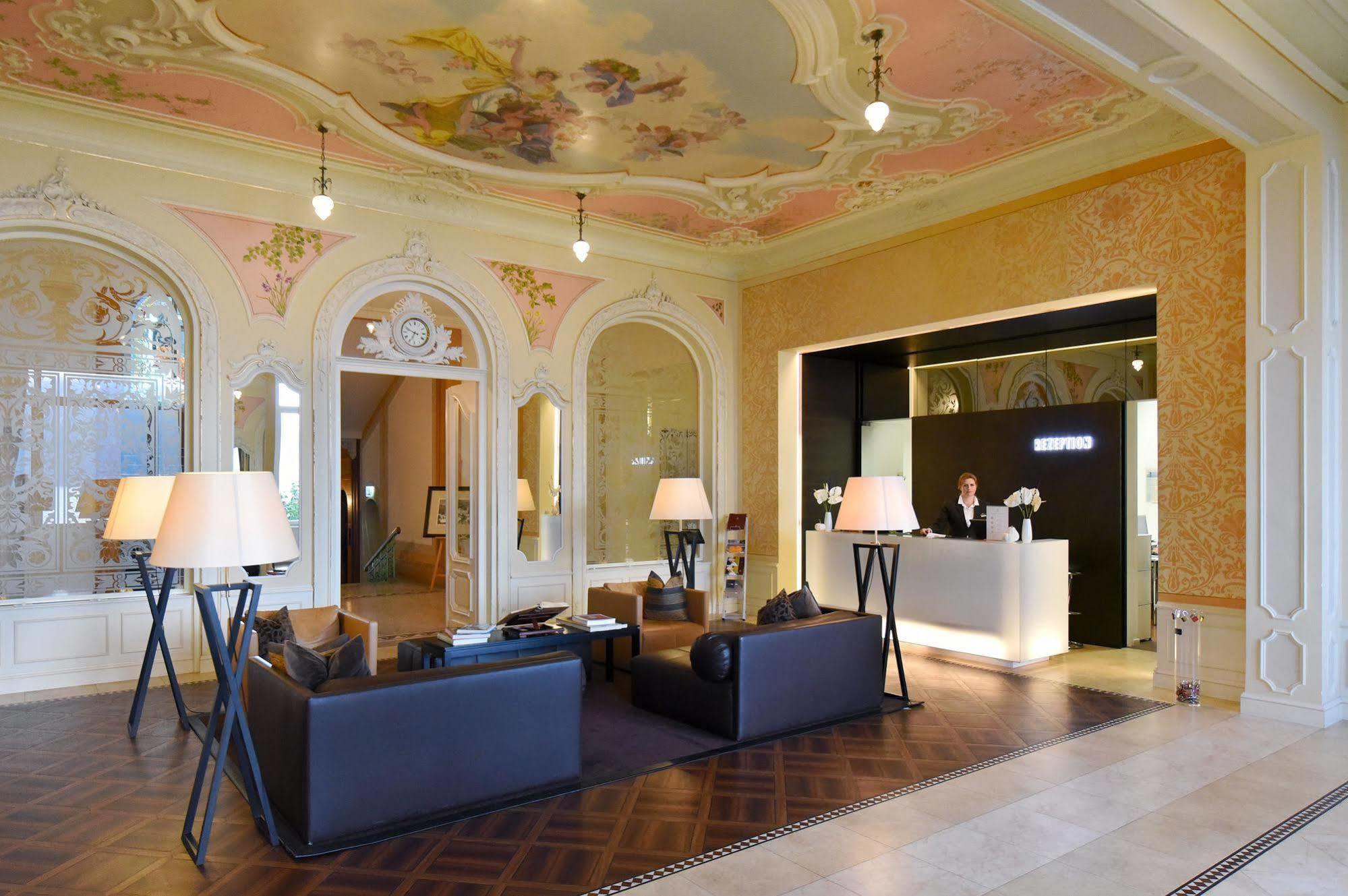 Hotel Vitznauerhof - Lifestyle Hideaway At Lake Lucerne Екстер'єр фото